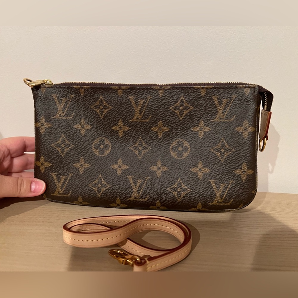 Louis Vuitton Pochette Accessories